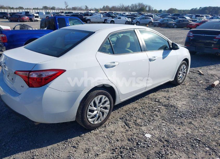 Photo 4 of 2017 Toyota Corolla LE (VIN 5YFBURHE2HP734108)