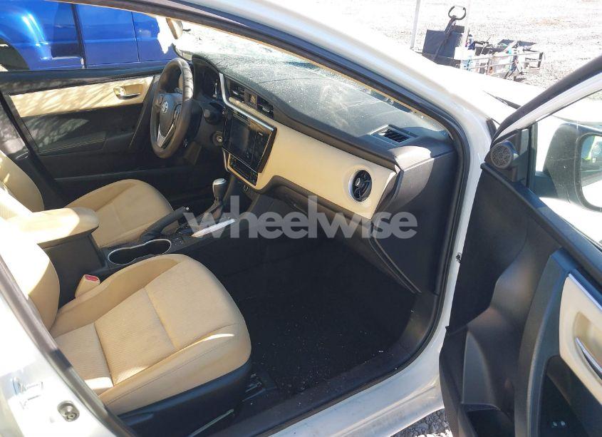 Photo 5 of 2017 Toyota Corolla LE (VIN 5YFBURHE2HP734108)