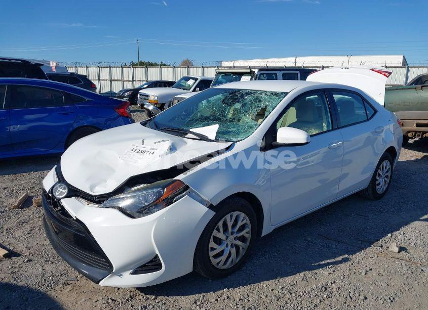 Photo 6 of 2017 Toyota Corolla LE (VIN 5YFBURHE2HP734108)