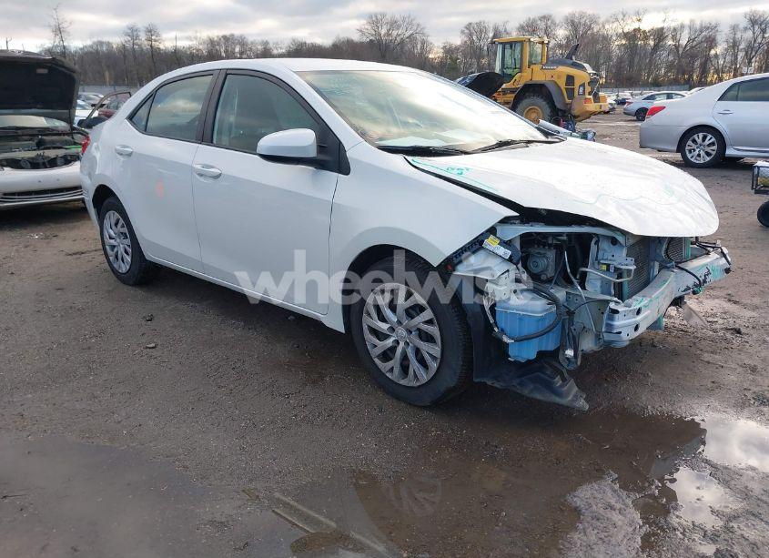 2017 Toyota Corolla LE (VIN 5YFBURHE2HP736649) main photo
