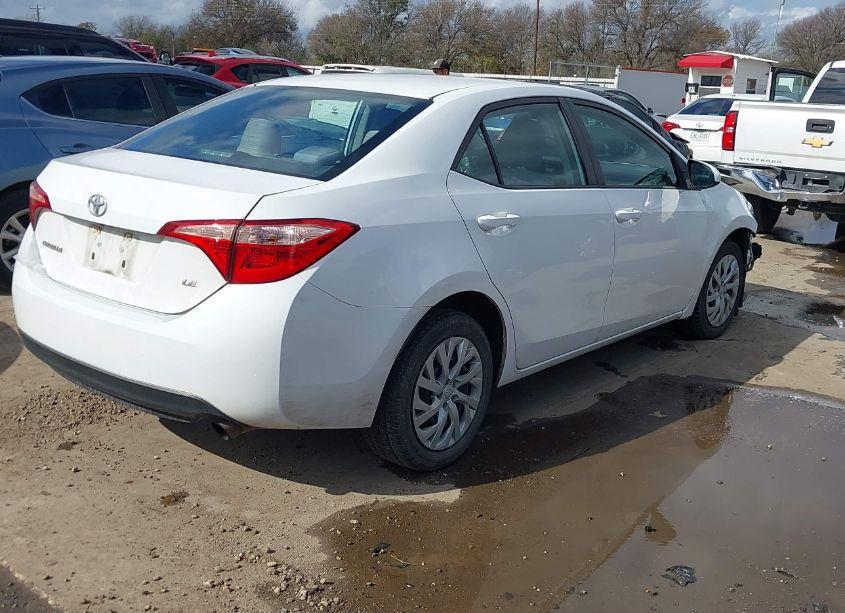 Photo 4 of 2018 Toyota Corolla LE (VIN 5YFBURHE2JP767079)