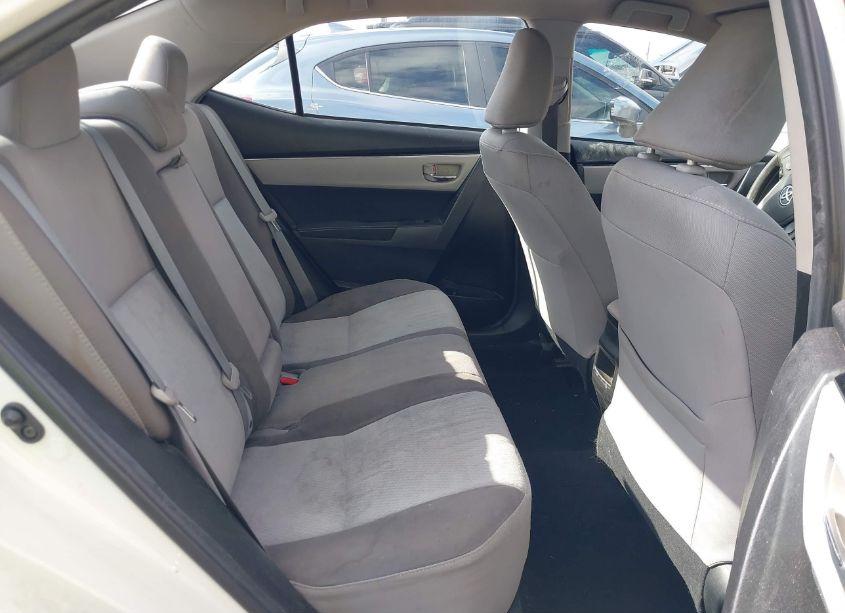 Photo 8 of 2018 Toyota Corolla LE (VIN 5YFBURHE2JP767079)