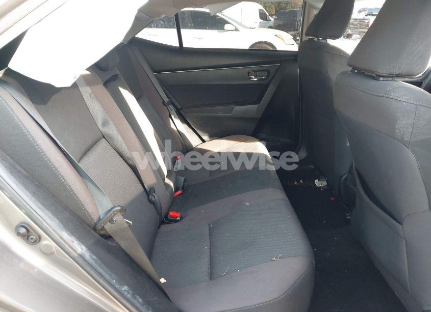 Photo 8 of 2018 Toyota Corolla LE (VIN 5YFBURHE2JP775652)