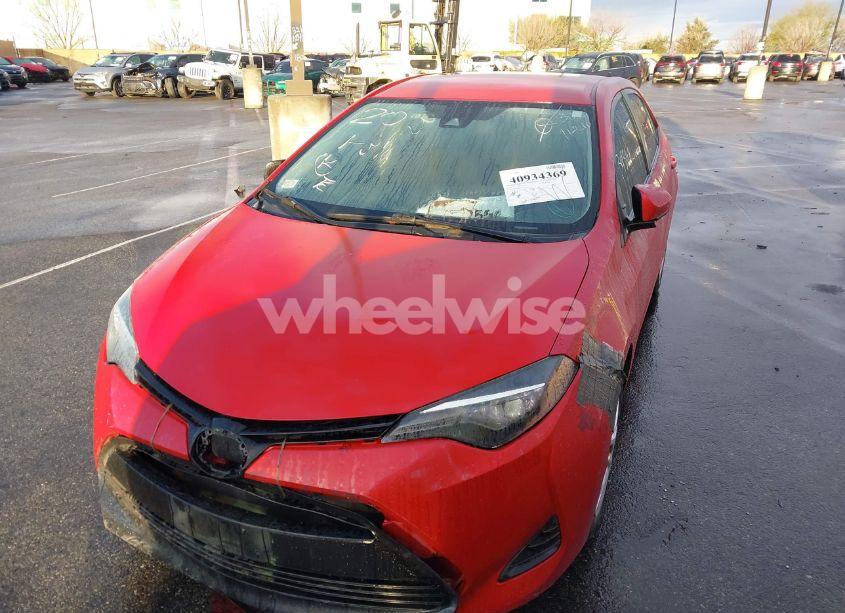 Photo 2 of 2018 Toyota Corolla LE (VIN 5YFBURHE2JP791740)