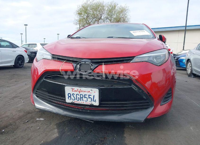 Photo 6 of 2018 Toyota Corolla LE (VIN 5YFBURHE2JP791740)