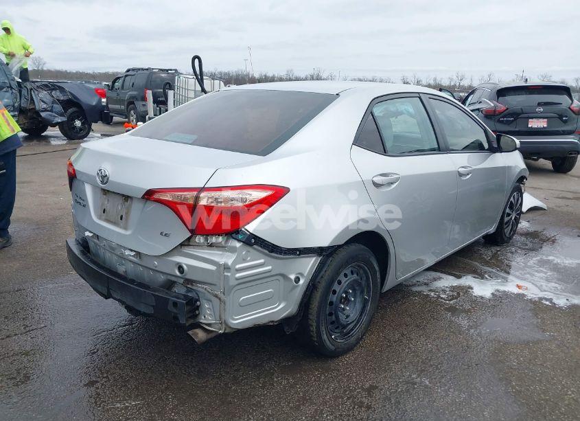 Photo 4 of 2018 Toyota Corolla LE (VIN 5YFBURHE2JP809170)