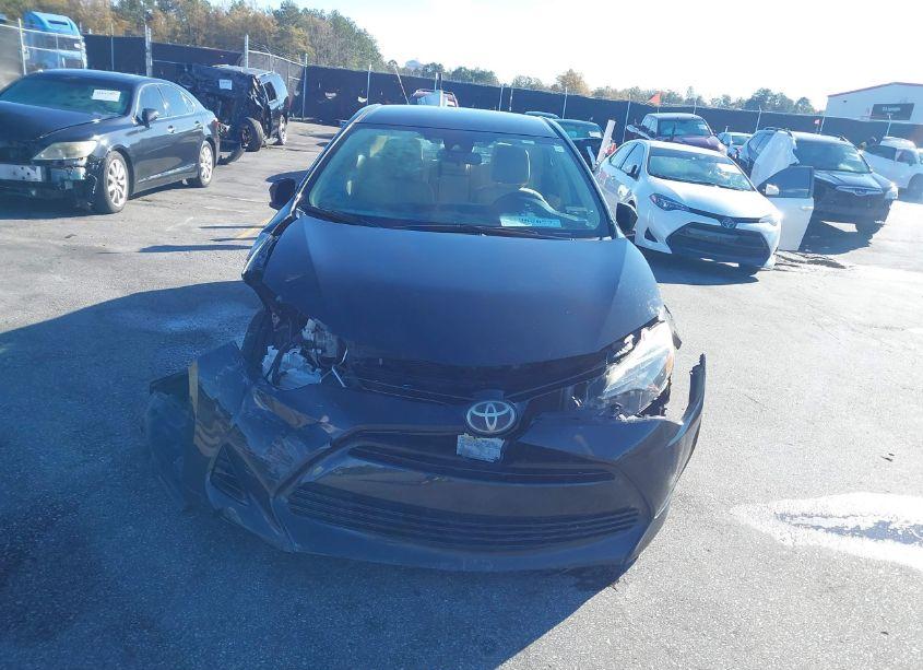 Photo 12 of 2018 Toyota Corolla LE (VIN 5YFBURHE2JP815325)