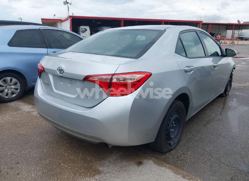 Photo 4 of 2018 Toyota Corolla LE (VIN 5YFBURHE2JP818208)