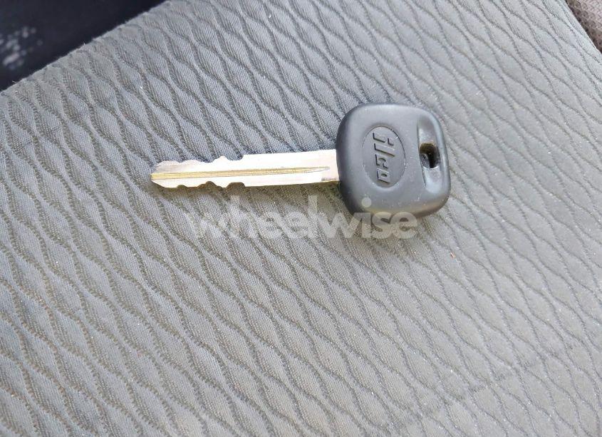 Photo 11 of 2018 Toyota Corolla LE (VIN 5YFBURHE2JP818824)