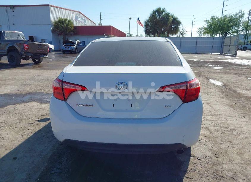 Photo 16 of 2018 Toyota Corolla LE (VIN 5YFBURHE2JP818824)