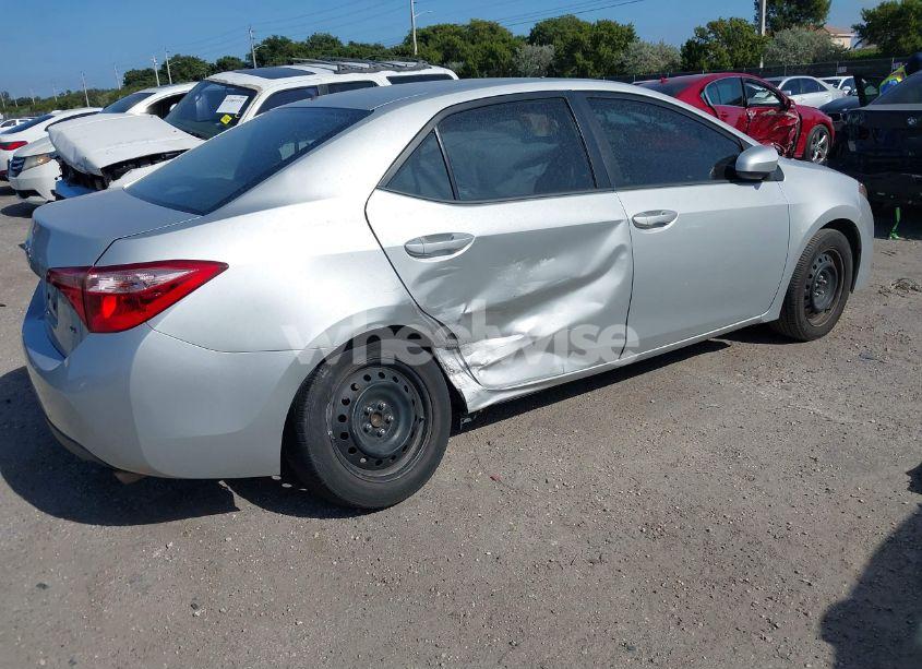 Photo 4 of 2018 Toyota Corolla LE (VIN 5YFBURHE2JP825532)