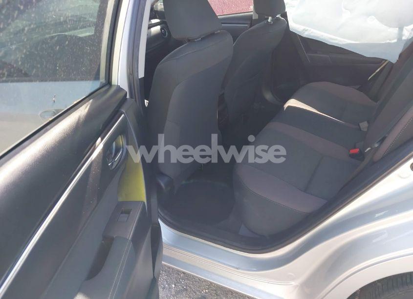 Photo 8 of 2018 Toyota Corolla LE (VIN 5YFBURHE2JP825532)