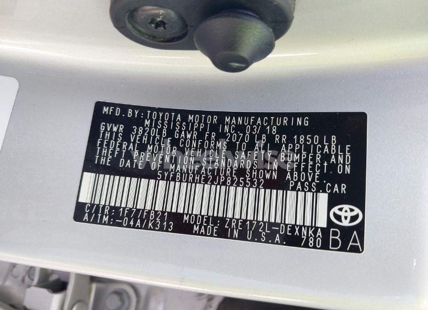 Photo 9 of 2018 Toyota Corolla LE (VIN 5YFBURHE2JP825532)