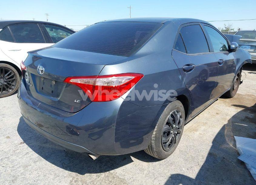 Photo 4 of 2018 Toyota Corolla LE (VIN 5YFBURHE2JP826065)