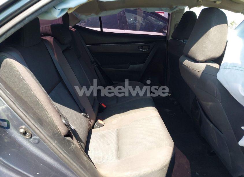 Photo 8 of 2018 Toyota Corolla LE (VIN 5YFBURHE2JP826065)