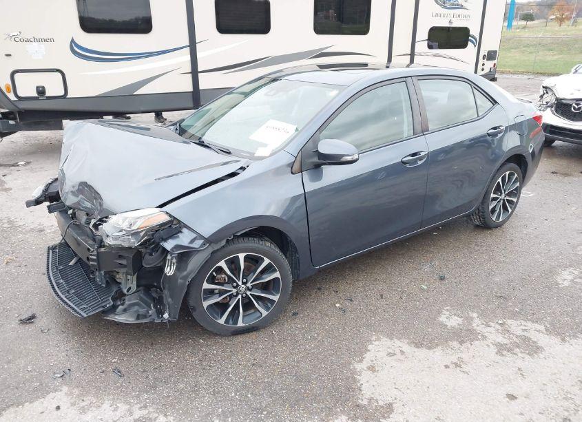 Photo 2 of 2018 Toyota Corolla L/LE/XLE/SE/XSE (VIN 5YFBURHE2JP840189)