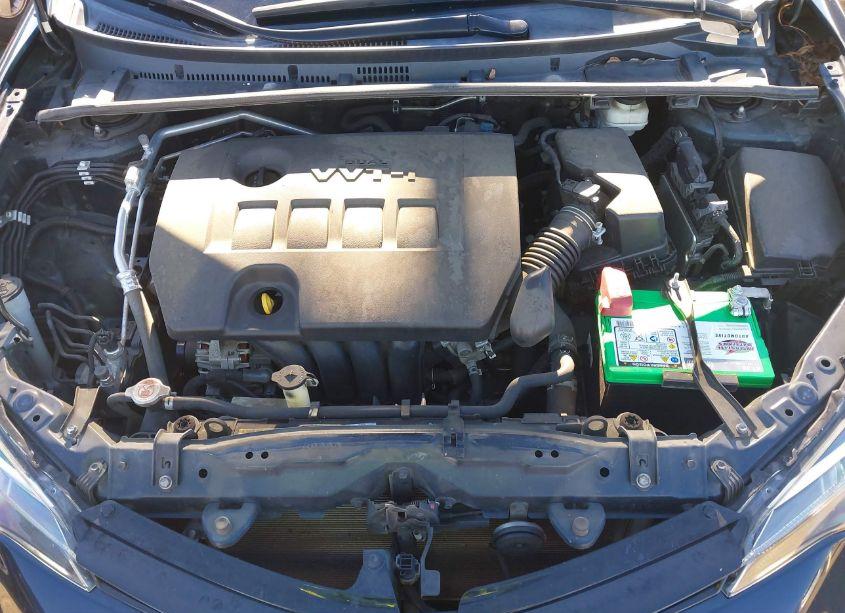 Photo 10 of 2018 Toyota Corolla L/LE/XLE/SE/XSE (VIN 5YFBURHE2JP845666)