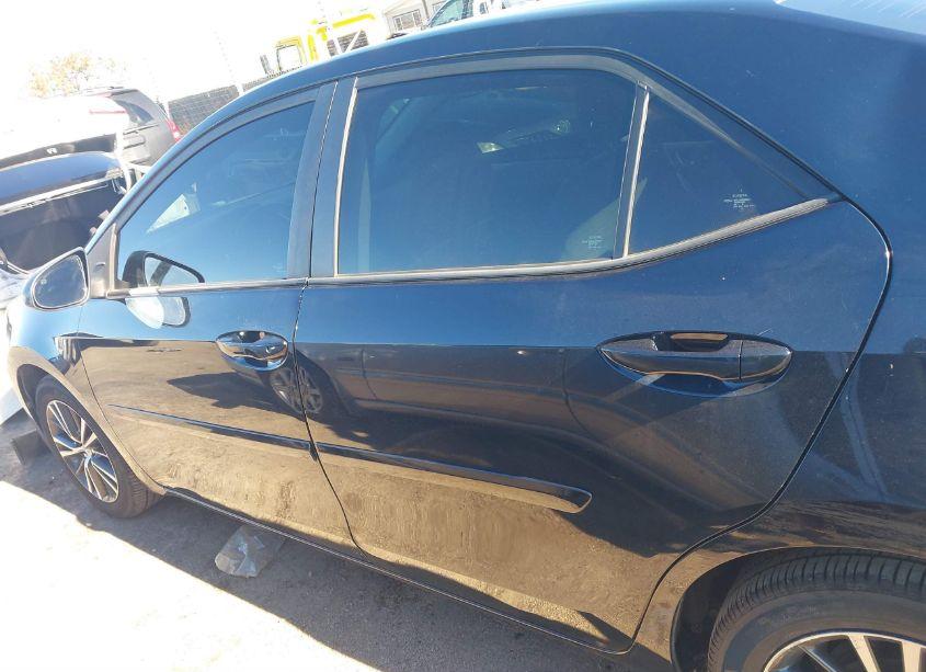 Photo 14 of 2018 Toyota Corolla L/LE/XLE/SE/XSE (VIN 5YFBURHE2JP845666)