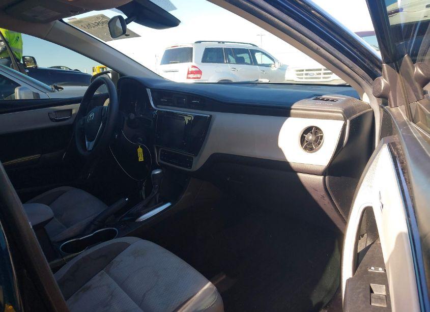 Photo 5 of 2018 Toyota Corolla L/LE/XLE/SE/XSE (VIN 5YFBURHE2JP845666)
