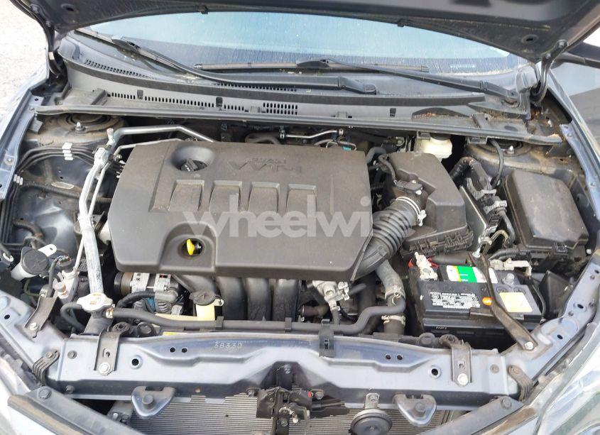 Photo 10 of 2019 Toyota Corolla SE (VIN 5YFBURHE2KP863697)