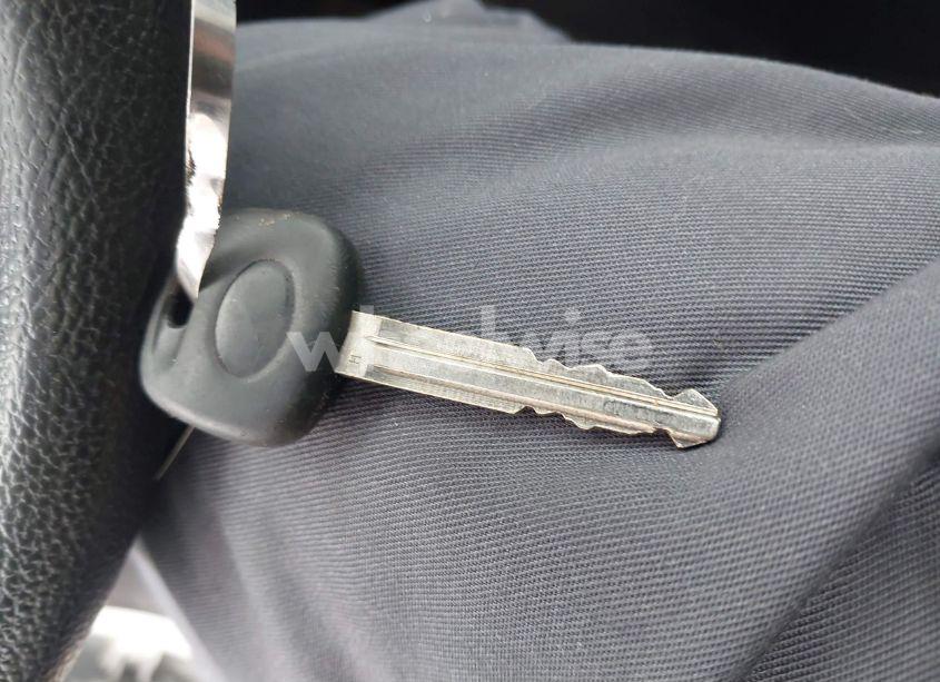 Photo 11 of 2019 Toyota Corolla LE (VIN 5YFBURHE2KP865191)