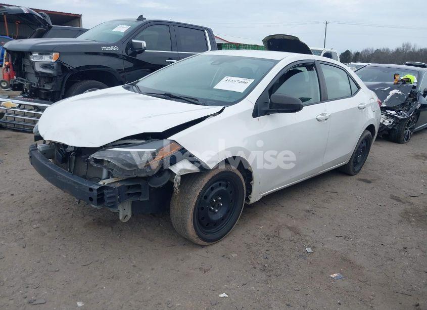 Photo 2 of 2019 Toyota Corolla LE (VIN 5YFBURHE2KP865191)