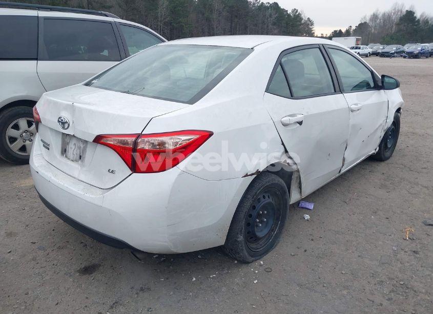 Photo 4 of 2019 Toyota Corolla LE (VIN 5YFBURHE2KP865191)