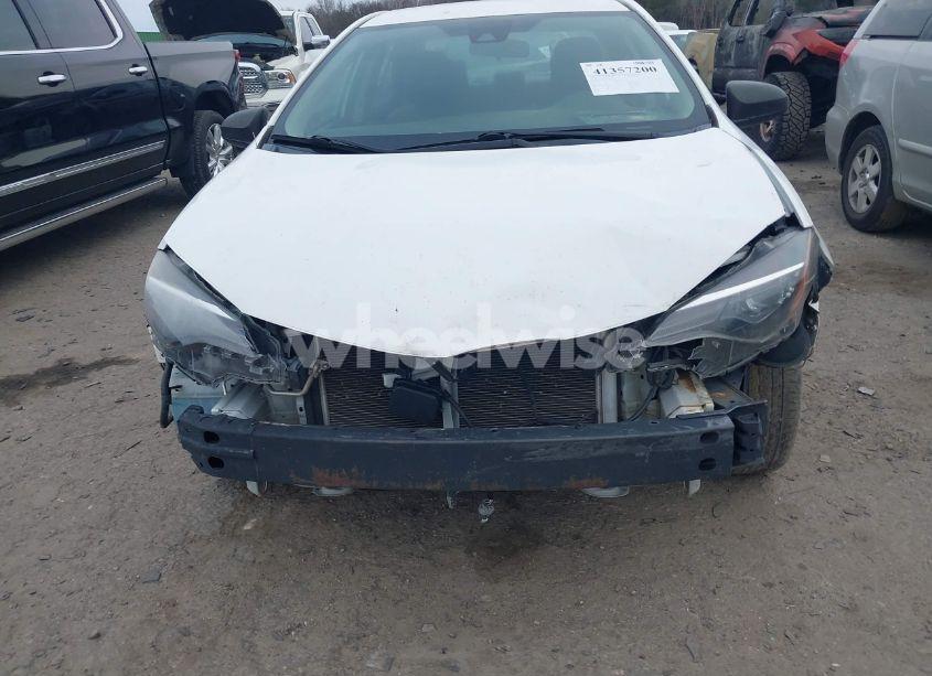 Photo 6 of 2019 Toyota Corolla LE (VIN 5YFBURHE2KP865191)