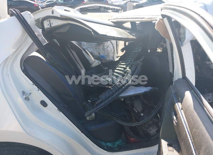 Photo 8 of 2019 Toyota Corolla SE (VIN 5YFBURHE2KP876756)