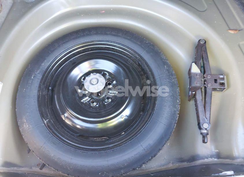 Photo 12 of 2019 Toyota Corolla LE (VIN 5YFBURHE2KP892617)