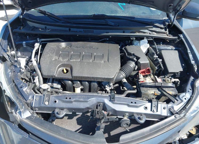 Photo 10 of 2019 Toyota Corolla SE (VIN 5YFBURHE2KP910744)