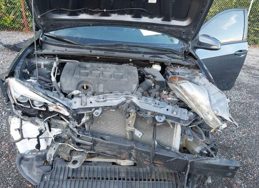 Photo 10 of 2019 Toyota Corolla SE (VIN 5YFBURHE2KP915006)