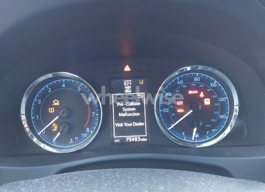 Photo 7 of 2019 Toyota Corolla SE (VIN 5YFBURHE2KP915006)