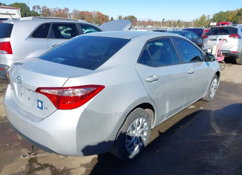 Photo 4 of 2019 Toyota Corolla LE (VIN 5YFBURHE2KP926300)