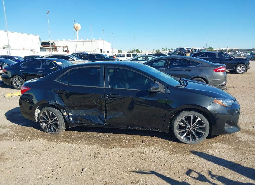 Photo 13 of 2019 Toyota Corolla L (VIN 5YFBURHE2KP927205)