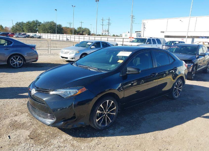 Photo 2 of 2019 Toyota Corolla L (VIN 5YFBURHE2KP927205)
