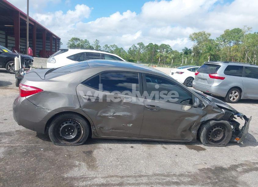 Photo 13 of 2019 Toyota Corolla LE (VIN 5YFBURHE2KP928497)