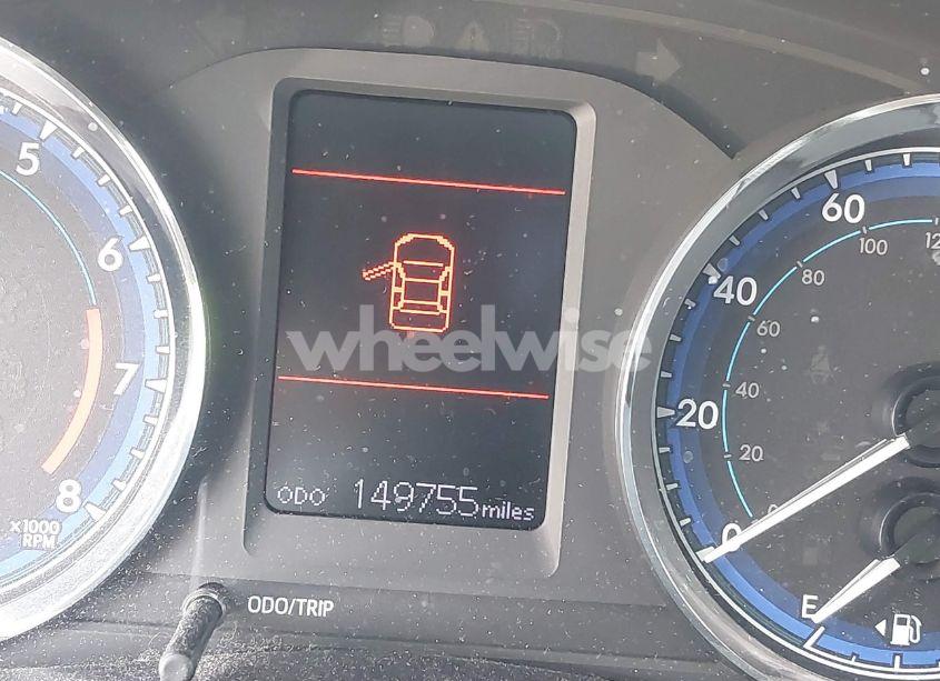 Photo 7 of 2019 Toyota Corolla LE (VIN 5YFBURHE2KP928497)