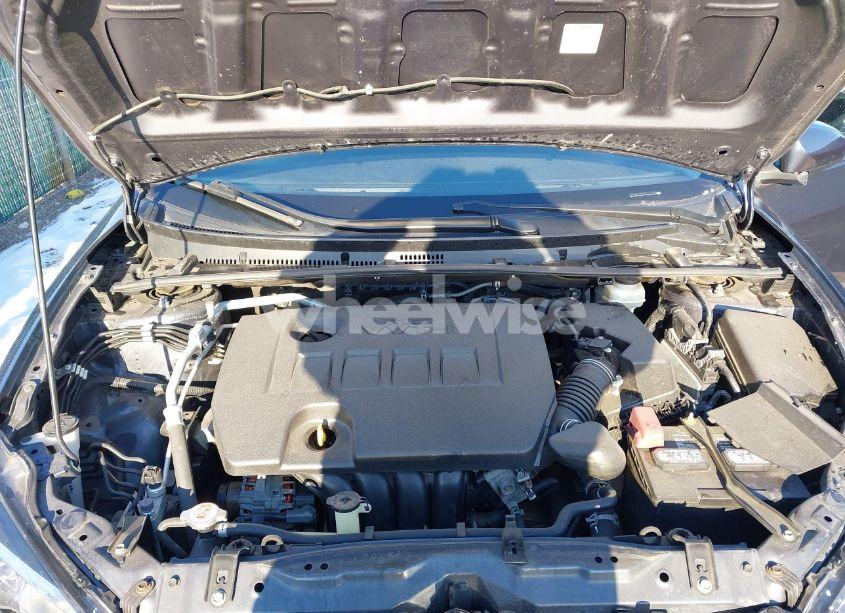 Photo 10 of 2019 Toyota Corolla LE (VIN 5YFBURHE2KP933697)