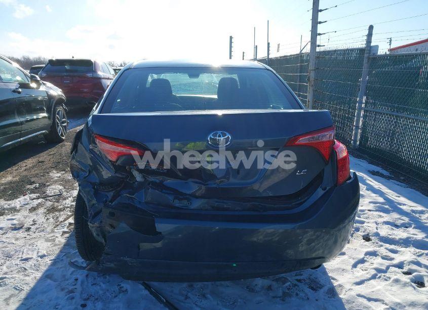 Photo 16 of 2019 Toyota Corolla LE (VIN 5YFBURHE2KP933697)