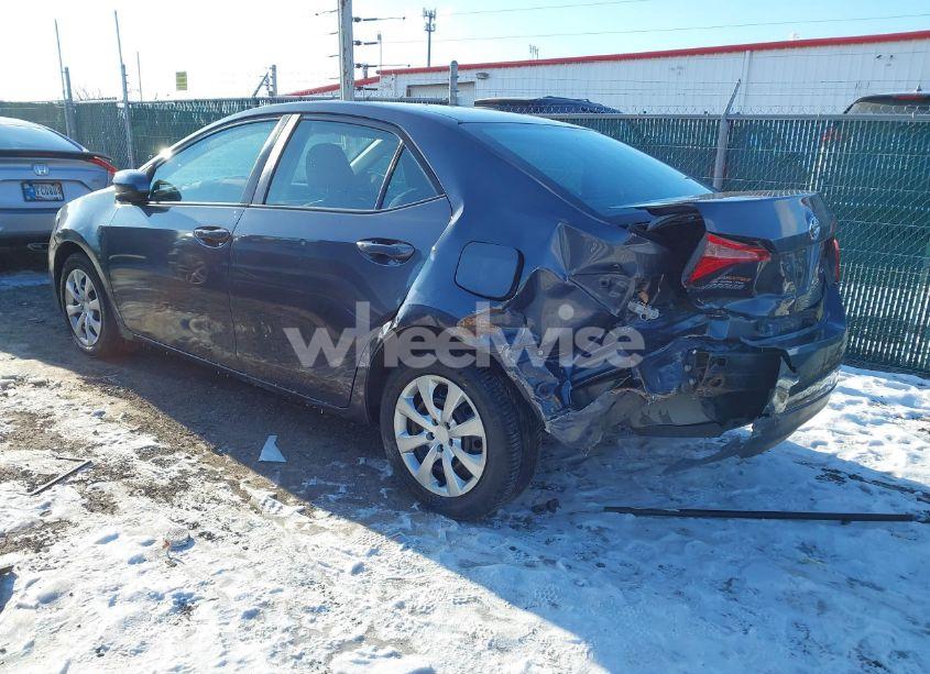 Photo 3 of 2019 Toyota Corolla LE (VIN 5YFBURHE2KP933697)