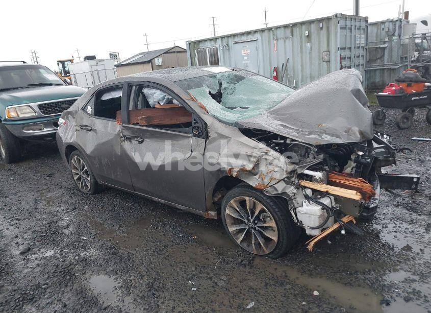 2019 Toyota Corolla XSE (VIN 5YFBURHE2KP936079) main photo