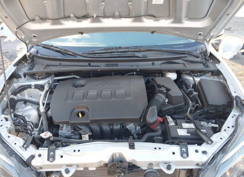 Photo 10 of 2019 Toyota Corolla LE (VIN 5YFBURHE2KP940035)