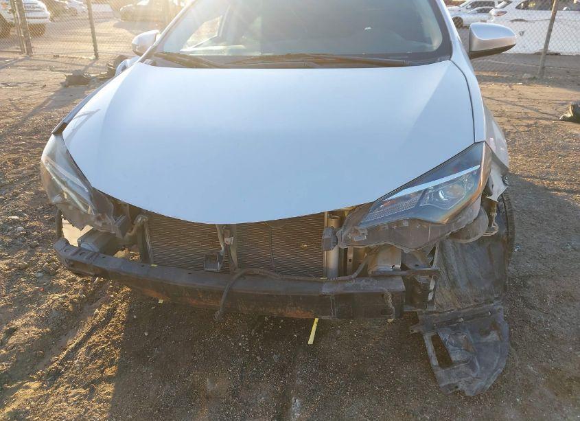 Photo 6 of 2019 Toyota Corolla LE (VIN 5YFBURHE2KP940035)