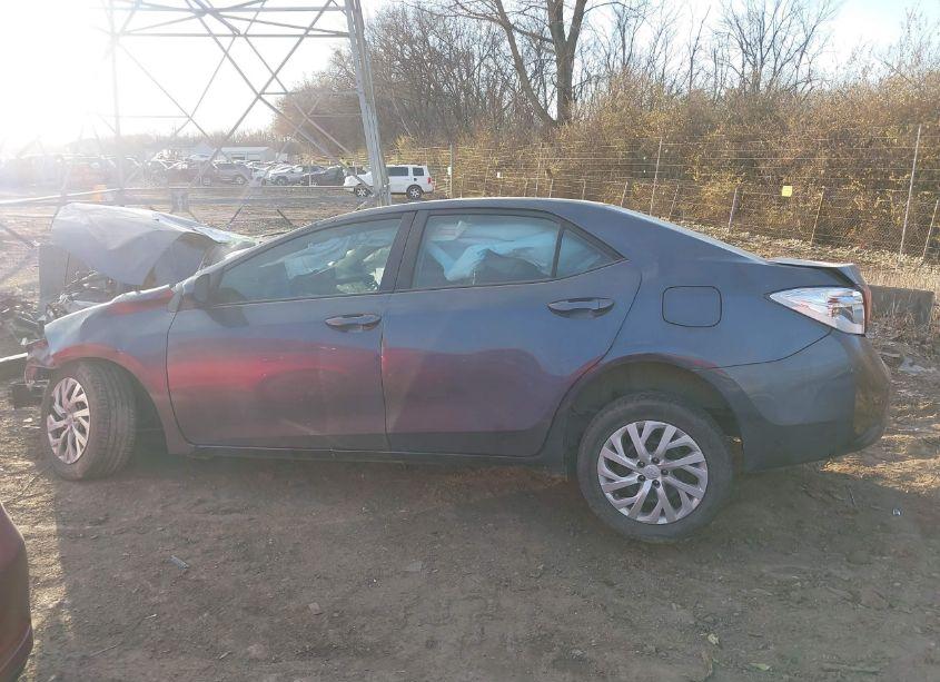 Photo 13 of 2019 Toyota Corolla LE (VIN 5YFBURHE2KP944604)