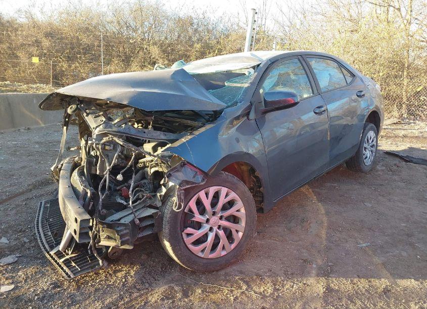 Photo 2 of 2019 Toyota Corolla LE (VIN 5YFBURHE2KP944604)