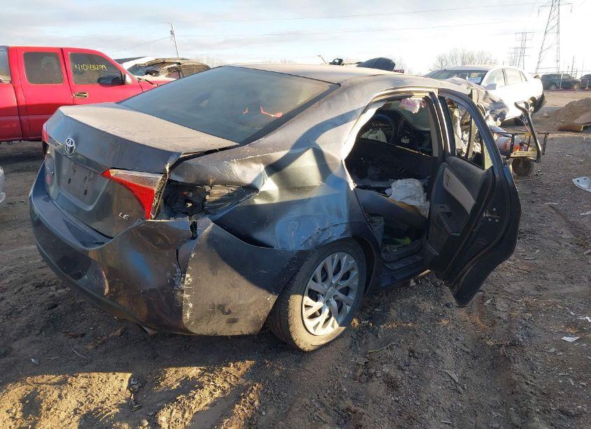 Photo 4 of 2019 Toyota Corolla LE (VIN 5YFBURHE2KP944604)