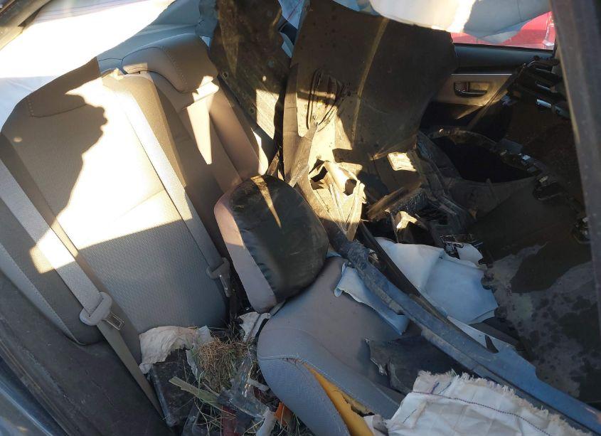 Photo 8 of 2019 Toyota Corolla LE (VIN 5YFBURHE2KP944604)