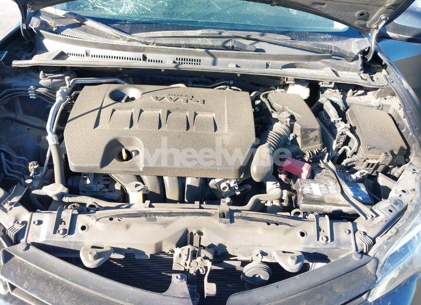 Photo 10 of 2019 Toyota Corolla LE (VIN 5YFBURHE2KP948779)