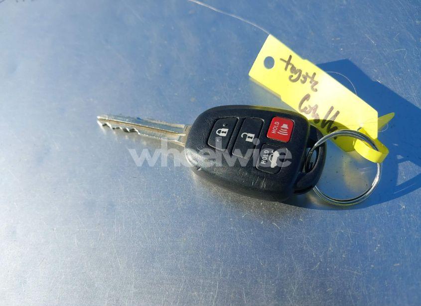 Photo 11 of 2019 Toyota Corolla LE (VIN 5YFBURHE2KP948779)